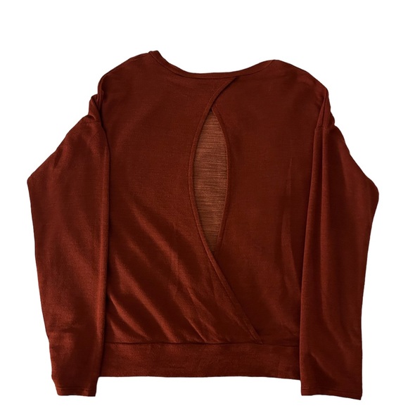 Open back sweater - Picture 2 of 3